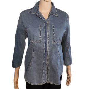 DKNY Denim Shirt Button Down Blue faded Womens Size 4